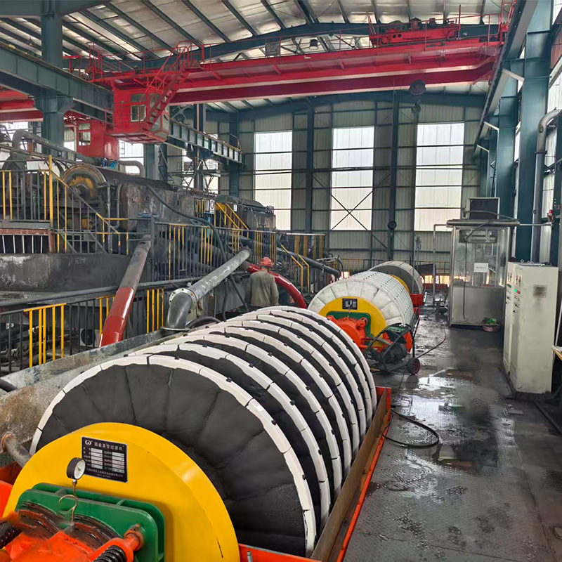 Some small facts about disc vacuum filters